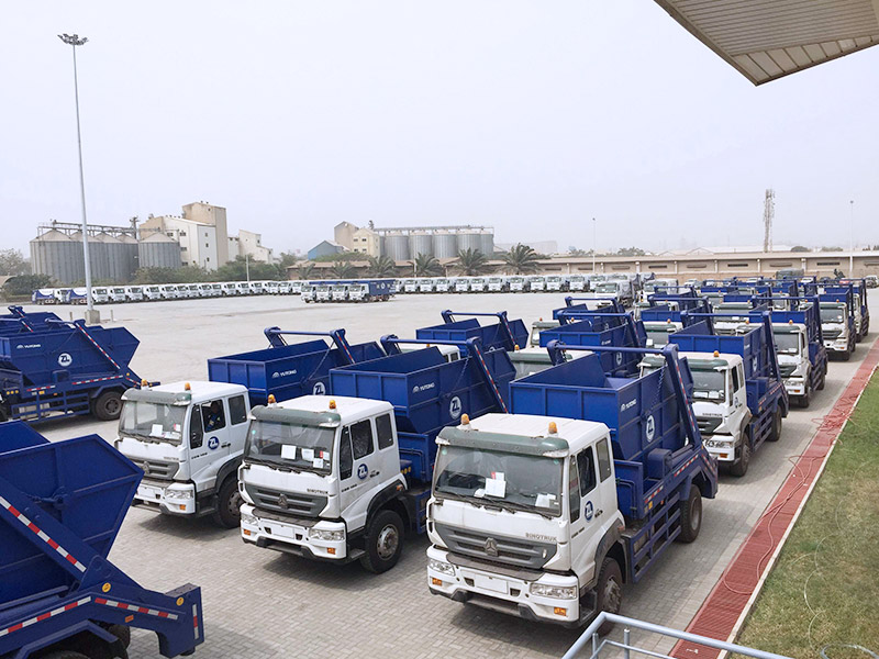 Plus de 200 camions à ordures de SINOTRUK livrés aux utilisateurs ghanéens, ces camions ont contribué à la protection de l